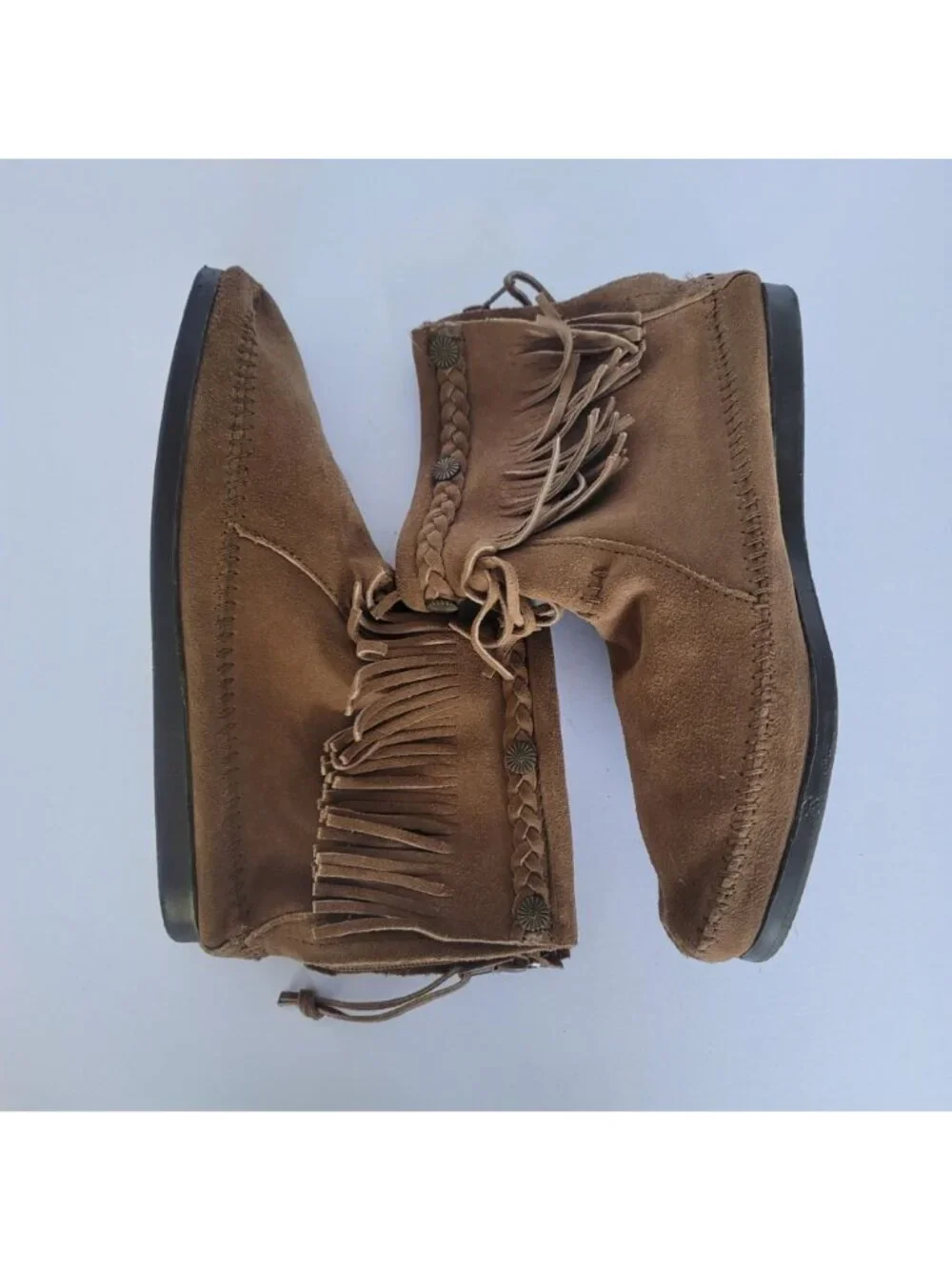 Minnetonka Suede Fringe Ankle Boots Brown Moccasin Western Boho Studs. Size 9.5